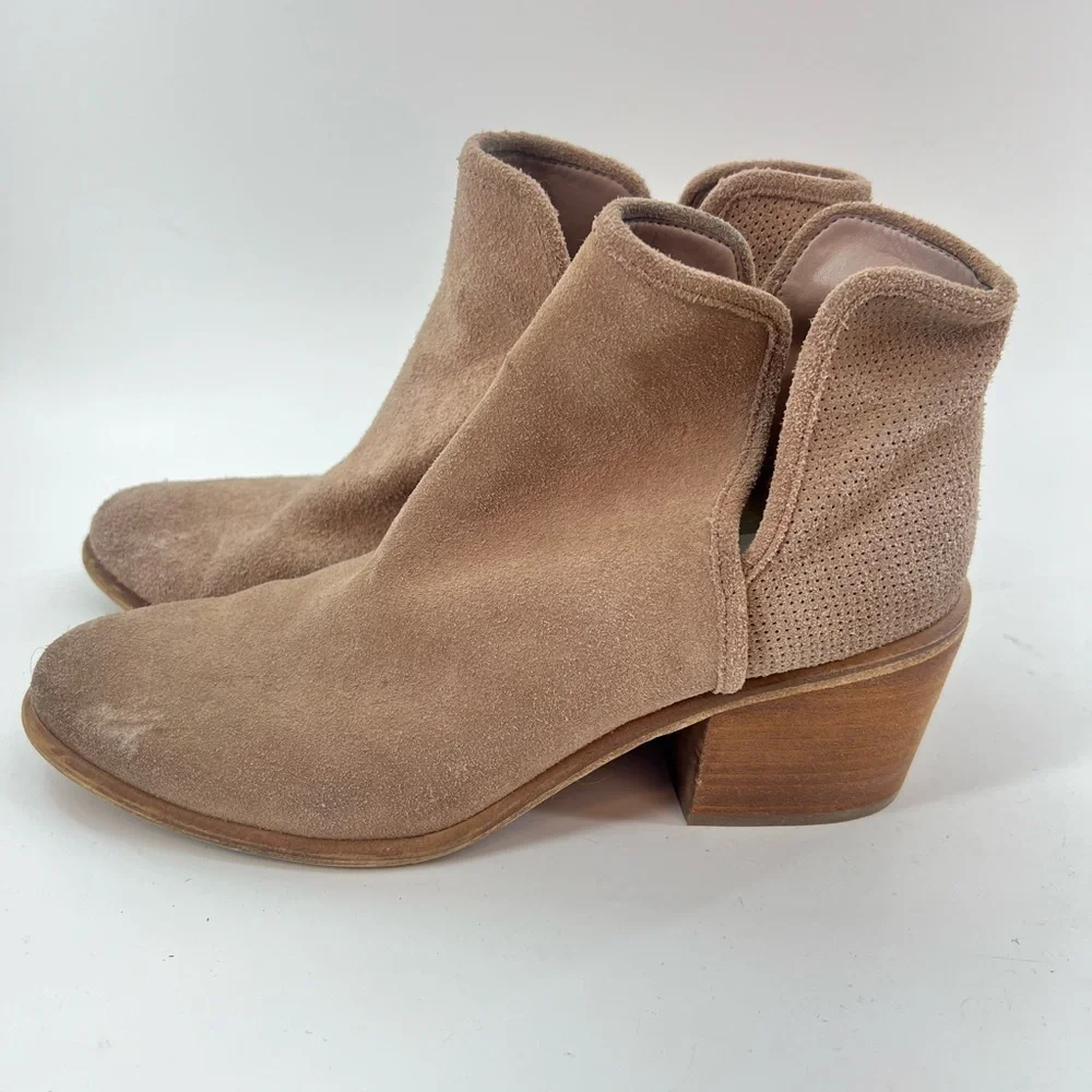 Hinge Barris Lea Gray Taupe Suede Ankle Booties Block Heel Size 8 Eight - Picture 3 of 10